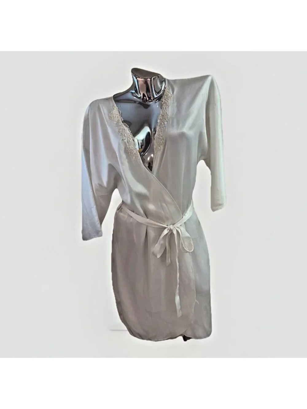 VTG California Miss White Satin Robe Sz M Beaded Lace Bridal Lingerie Honeymoon